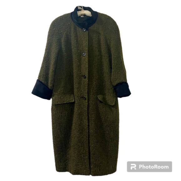 Harve Benard Jackets & Blazers - VTG Harve Benard Hunter Green Terry Towel Trench Coat Velvet Collar Sleeves L/XL